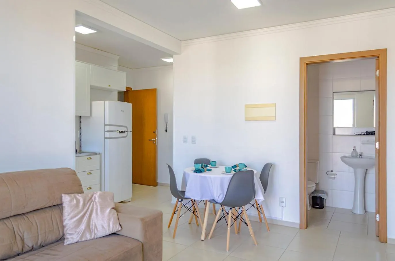 Apto C Otima Localizacao Prox Praias E Pq Aquatico Florianopolis 0*,