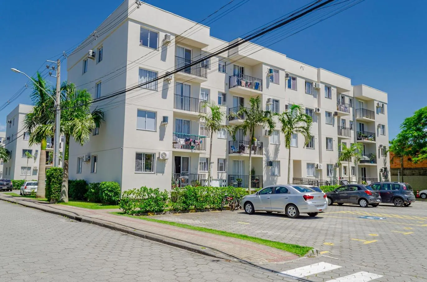 Apto C Otima Localizacao Prox Praias E Pq Aquatico Florianopolis